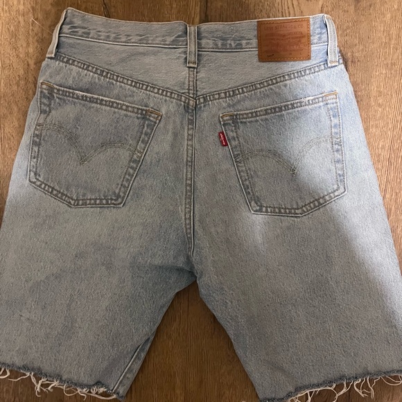 Levi's 501 Bermuda - Picture 2 of 2